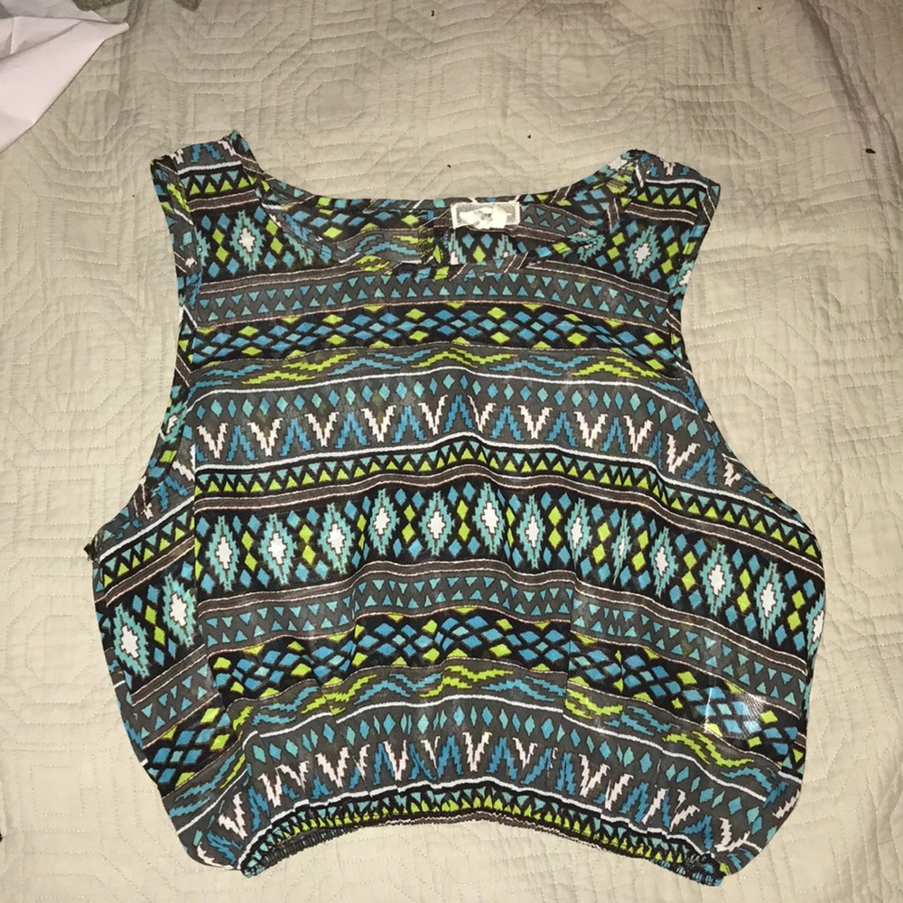 Crop top